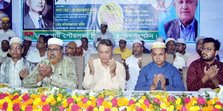 সরকার খালেদা জিয়াকে জেলে দিয়ে আগুন নিয়ে খেলছে: কর্ণেল আজিম