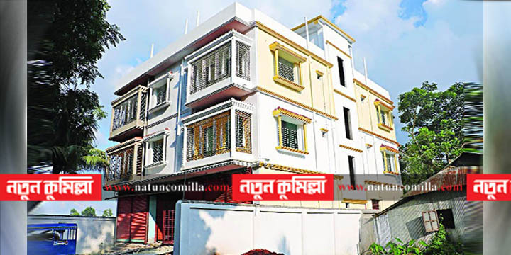 কুমিল্লায় মাদক ব্যবসায়ীদের আলিশান ‘মাদকবাড়ি’