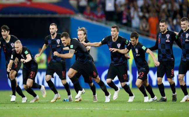 রাশিয়ার স্বপ্ন ভেঙে সেমিতে ক্রোয়েশিয়া