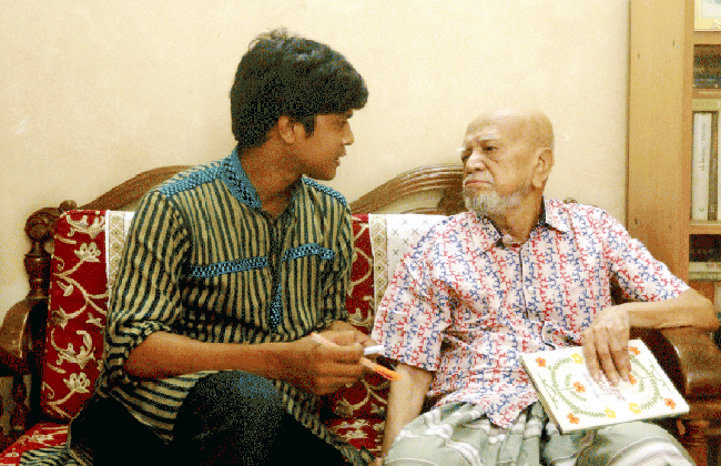 কবিতার জন্য এক জীবন কাজ করতে হয়: আল মাহমুদ