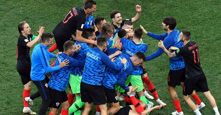 নাটকীয় টাইব্রেকে ডেনমার্ককে হারিয়ে কোয়ার্টারে ক্রোয়েশিয়া