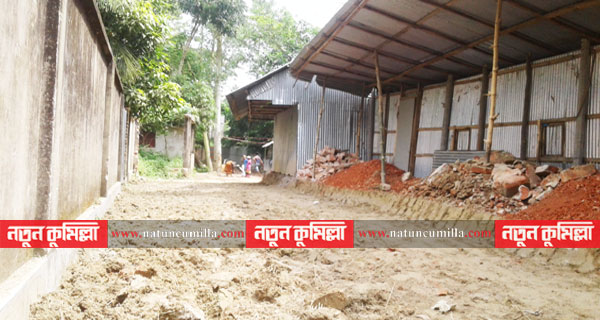 নাঙ্গলকোটে গ্রাম্য সর্দারের শক্তি প্রদর্শন: বৃদ্ধা হতাশ