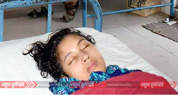 গৃহকর্তার নির্যাতনে কুমেকে কাতরাচ্ছে শিশু সীমা