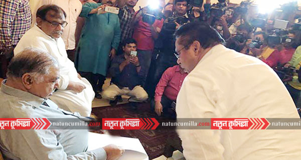 ড. কামালের বাসায় প্রধানমন্ত্রীর আমন্ত্রণপত্র, ১ নভেম্বর সংলাপ