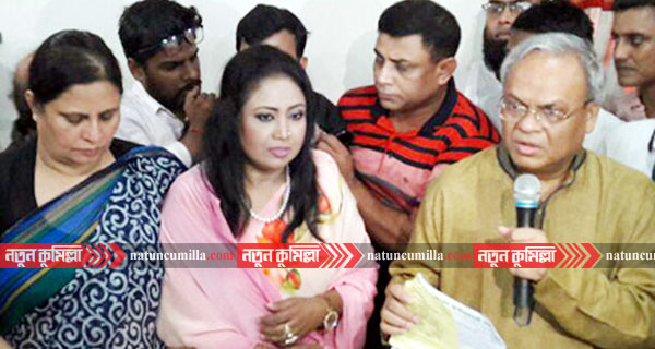 রিজভীর হাত থেকে মনোনয়নপত্র নিলেন বেবী নাজনীন