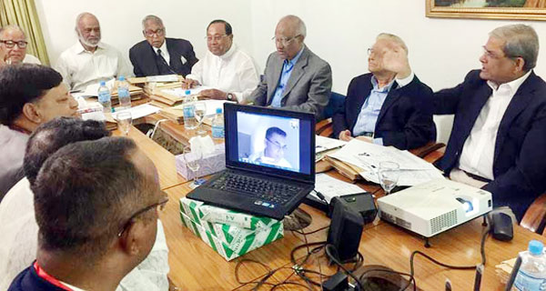 ভিডিও কনফারেন্সে মনোনয়ন প্রত্যাশীদের সাক্ষাৎকার নিচ্ছেন তারেক