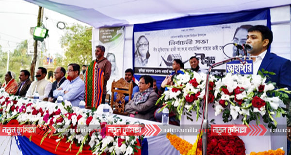 কুমিল্লা ও লাকসামে নৌকার পক্ষে দেলোয়ার হোসেন ফারুকের গণসংযোগ