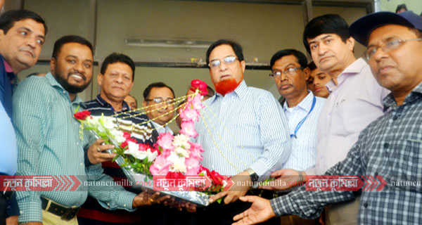 সোনালী ব্যাংক প্রধান কার্যালয়ে এমপি বাহারের গণসংযোগ