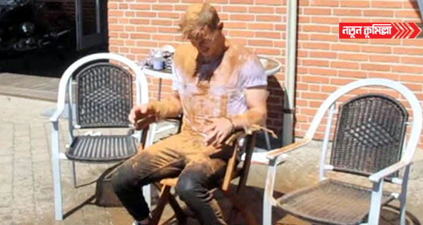 ২৫ বছরে বিয়ে না করলে গায়ে মরিচের গুঁড়ো!