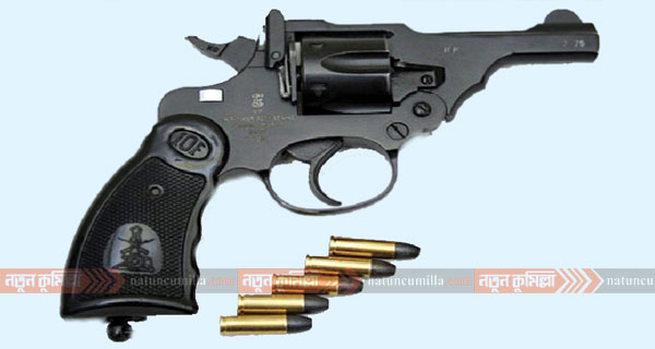 কুমিল্লায় বিদেশী পিস্তল ও গুলিসহ একজন আটক