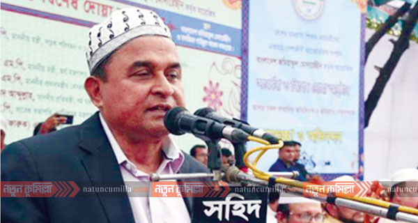 নিজে নামাজ পড়তে হবে এবং অন্যদের আহ্বান করতে হবে : অর্থমন্ত্রী