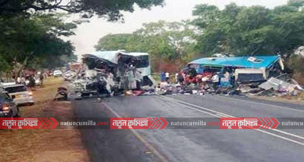 কুমিল্লায় দু’বাসের সংঘর্ষে নিহত ২, আহত ১৫