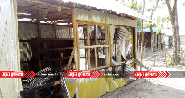 কুমিল্লায় দু’গ্রামবাসীর মধ্যে সংঘর্ষ; ১০ দোকান ভাংচুর