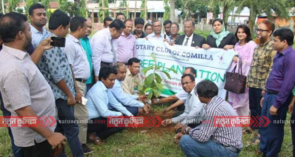 কুমিল্লা বিশ্ববিদ্যালয়ে রোটারি ক্লাবের বৃক্ষরোপণ কর্মসূচি পালন
