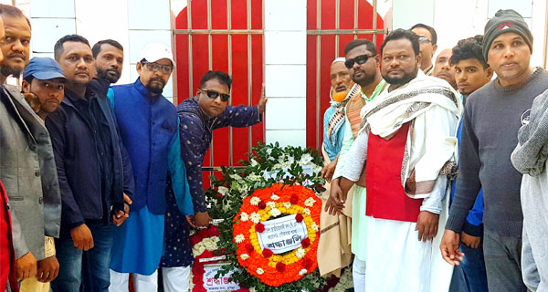 বিজয় দিবসে শহীদদের প্রতি লাকসাম উপজেলা ও পৌরসভা বিএনপির শ্রদ্ধা নিবেদন