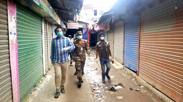 চান্দিনায় ভ্রাম্যমাণ আদালতের অভিযানে ৭ প্রতিষ্ঠানকে জরিমানা